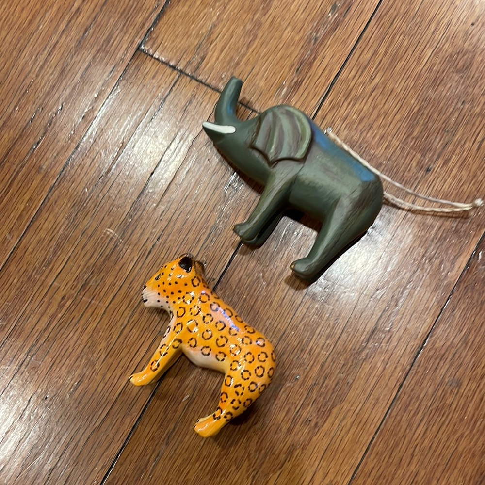 Elephant and leopard ornaments